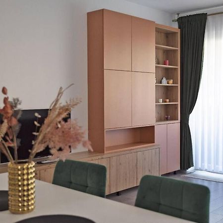 Eliza'S Apartment By Oasis Homes أرادايا المظهر الخارجي الصورة