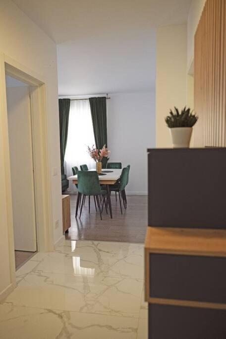 Eliza'S Apartment By Oasis Homes أرادايا المظهر الخارجي الصورة